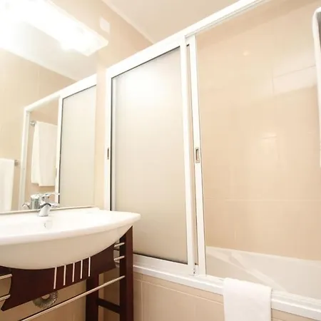 Hotel Salles 2*