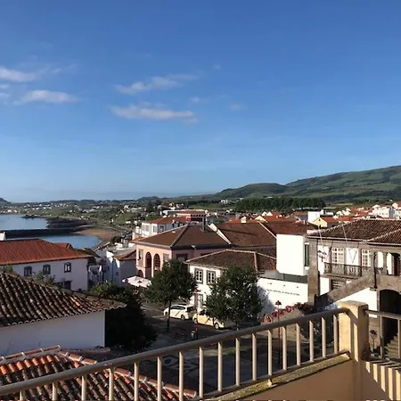 Salles Praia da Vitória